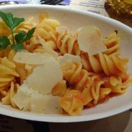 Bellozzo - Oktogon Budapest - Étel/ital