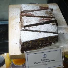 Bellozzo - Corvin Plaza Budapest - Étel/ital