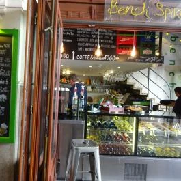 Bench Café - Gozsdu Udvar Budapest - Külső kép