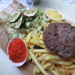 Bereg Bar & Cafe Budapest - Étel/ital