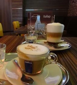 Berényi Cukrászda & Kávézó