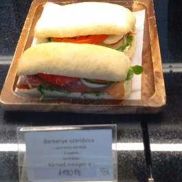 Berkenye Kávézó Budapest - Étel/ital