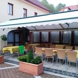 Betekints Hotel étterme Veszprém - Külső kép