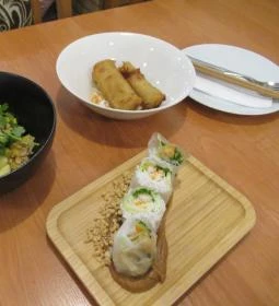 Bi - Vietnamese Food & Bar