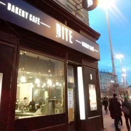 Bite Bakery Cafe - Nyugati Budapest - Külső kép