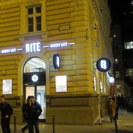 Bite Bakery Cafe - Nyugati Budapest - Külső kép