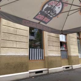 Black Cab Burger - Mester utca Budapest - Külső kép