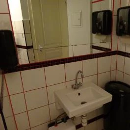 Black Cab Burger - Mester utca Budapest - Mosdó