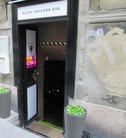 Black Unicorn Bár