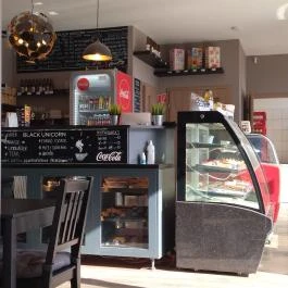 Black Unicorn Caffe Budapest - Belső