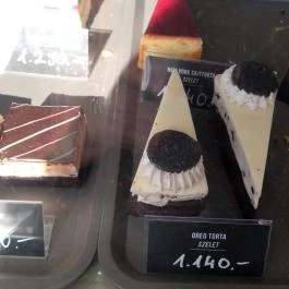 Black Unicorn Caffe Budapest - Étel/ital