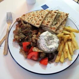 Blue Agori - Greek Street Food Bar - Madách Imre út Budapest - Étel/ital