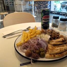 Blue Agori - Greek Street Food Bar - Margit körút Budapest - Étel/ital