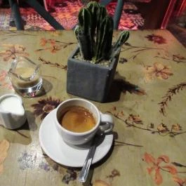 Blue Bird Cafe - Gozsdu Udvar Budapest - Étel/ital