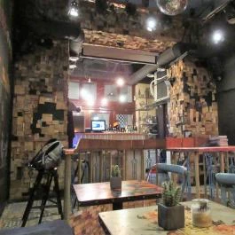 Blue Bird Cafe - Gozsdu Udvar Budapest - Belső