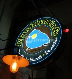 Blue Bird Cafe - Gozsdu Udvar