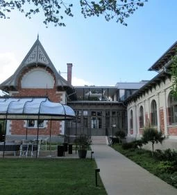 Bobo Restaurant - Haris Park