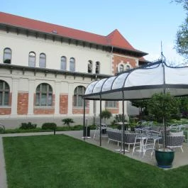 Bobo Restaurant - Haris Park Budapest - Külső kép