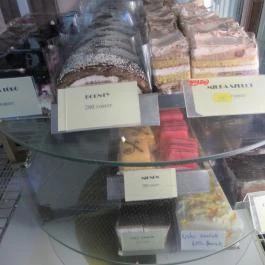 Bohém Cukrászda Devecser - Étel/ital