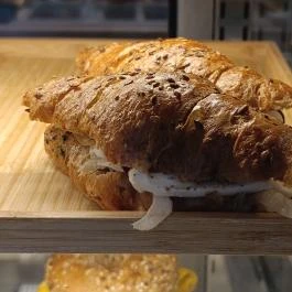 Bomiz Deli Budapest - Étel/ital