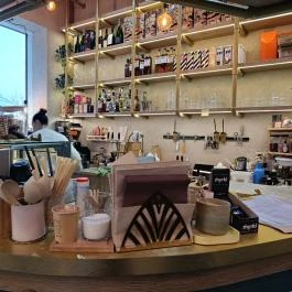 Bomiz Deli Budapest - Belső