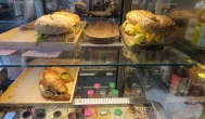 Bomiz Deli Budapest - Étel/ital