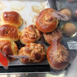 Bonbonier, Budapest - Egyéb