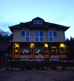 Bonne Chance Hotel étterme