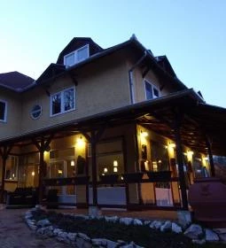 Bonne Chance Hotel étterme