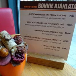 Bonnie Restro Budapest - Belső