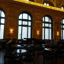 Book Café - Lotz-terem Budapest - Belső