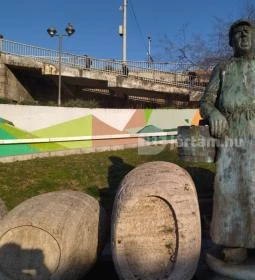 Borárus-szoborkompozíció