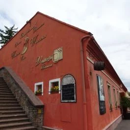  Borbirodalom Pannonhalma Étterem & Udvarház, Pannonhalma - Külső kép