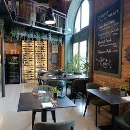 Market 1897- Kitchen & wine by Borbíróság, Budapest - Belső