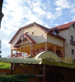 Borhotel Sziluett Farkasmály