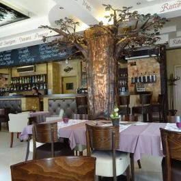 Bori Mami Gyöngyös - Belső