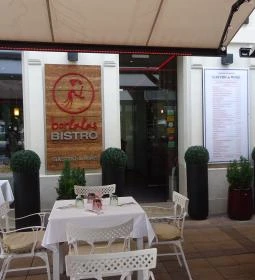 Borkakas Wine Bistro