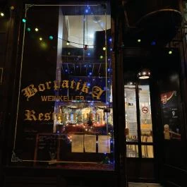 Borpatika Budapest - Külső kép
