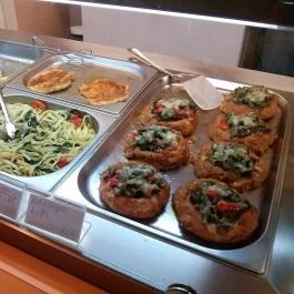 Bőségtál Étkezde Budapest - Étel/ital