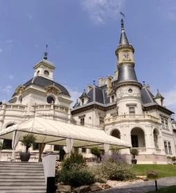 BOTANIQ Turai Kastély 