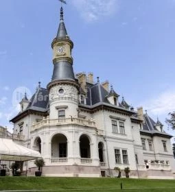 BOTANIQ Turai Kastély 