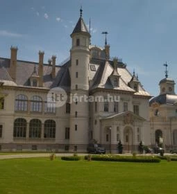 BOTANIQ Turai Kastély 