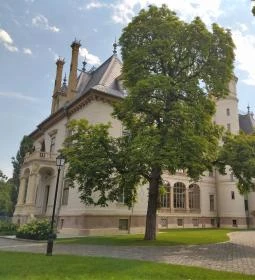 BOTANIQ Turai Kastély 