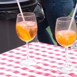 Botellón Terasz Budapest - Étel/ital