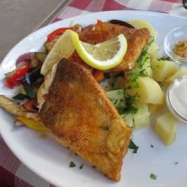 Bozi Rozi Csárda, Fertőboz - Étel/ital