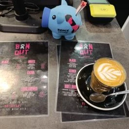 BRN OUT COFFEESHOP Budapest - Étel/ital