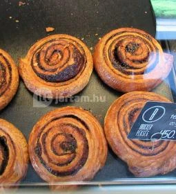 Brucker Pékség - Andor utca