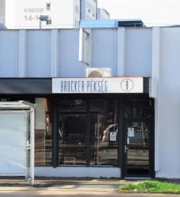 Brucker Pékség - Andor utca