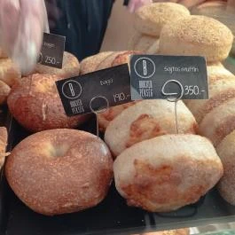 Brucker Pékség - Móricz Budapest - Étel/ital