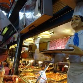 Brumi Salátabár Budapest - Belső